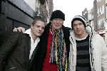 Amsterdam 9 december 2005
Presentatie serie van Speijk bij Talpa.
Peter Faber met muts
 Johnny de Mol met muts en Tygo Gernandt