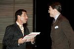 Amsterdam 7 december 2005
Uitreiking prins Claus prijzen in muziekcentrum aan het ij.
Prins Constantijn en Jonathan Shapiro