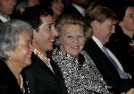 Amsterdam 7 december 2005
Uitreiking prins Claus prijzen in muziekcentrum aan het ij.
Koningin Beatrix