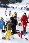 Oberlech 27 december 2005
Linda de Mol met Julian en Noah op ski vkantie