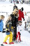 Oberlech 27 december 2005
Linda de Mol met Julian en Noah op ski vkantie