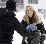 Oberlech 28 december 2005
Linda de Mol op skivakantie met Sander Vahle en Julian en Noah.