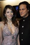 Amsterdam 8 december 2005
VIP avond miljonairs fair in Rai.
Liz Hurley met vriend en verloofde