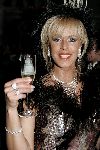 de Kwakel 23 december 2005
Kerstborrel Gerard Joling.
Marga Bult met champagne
