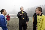 Amersfoort 10 december 2005
Prins Constantijn voetbalt met gehandicapten.
Als scheidsrechter
