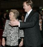 Amsterdam 7 december 2005
Uitreiking prins Claus prijs in het ij muziek theater.
Prins Willem Alexander en koningin Beatrix