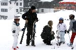 Oberlech 28 december 2005
Linda de Mol op skivakantie met Sander Vahle en Julian en Noah.