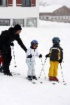 Oberlech 28 december 2005
Linda de Mol op skivakantie met Sander Vahle en Julian en Noah.