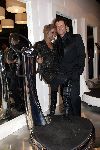 Amsterdam 8 december 2005
VIP avond miljonairs fair in Rai.
Sylvana Simons op power plate met Guus v d Meer