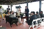 Curacao 30 December 2004
Trouwen Edwin Smulders met Anouk Voorveld 
Aad Ouborg ( vriend en getuige  ) treedt hier op als een soort ambtenaar om het bruidspaar toe te spreken.