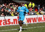 Alkmaar, 26 Februari 2006 Kompetitiewedstrijd AZ-PSV, eindstand 1-2 Seizoen 2005/2006 doelpunten Jan Vennegoor en Kone
Arouna Kone heeft 0-2 gescoord