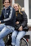 Amsterdam 21 januari 2006
Ellemieke Vermolen met Jose Fortes Rodriques op omafiets