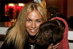 Amsterdam 28 januari 2006
sieraden en accecoires beurs in Rai.
Ellemieke Vermolen met hond Bo