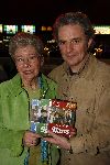 Amsterdam 24 januari 2006
Huub Stapel bij presentatie dvd Sjans bij Palazzo met moeder Sylvia Millecam