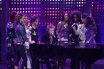 Hilversum 28 januari 2006
opnames idols in studio 21.
Jamai achter vleugel met finalisten.