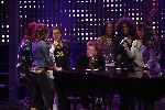 Hilversum 28 januari 2006
opnames idols in studio 21.
Jamai achter vleugel met finalisten.