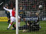 Amsterdam, 22 Februari 2006 Champions League 1e ronde na voorrondes Seizoen 2005/2006 AJAX-Internationale, Eindstand 2-2 Mauro Rosales scoort 2-0 Doelman Toldo heeft geen kans