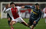 Amsterdam, 22 Februari 2006 Champions League 1e ronde na voorrondes Seizoen 2005/2006 AJAX-Internationale, Eindstand 2-2 Nordin Boukhari in duel met Walter Samuel