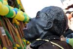 Eindhoven, 25 Februari 2006 
Carnavalsoptoch met drukker Toon v Tuijl als gorilla
© Foto Jan van den Dungen