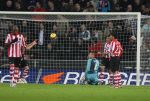 Eindhoven, Kompetitiewedstrijd PSV-AZ, eindstand 2-3
Seizoen 2006/2007
2-3 voor AZ Doelman gomes is verslagen en Phillip Cocu, Carlos Salcido. Mika Vayrynen en de nieweling Eduardo Alcides kijken verslagen