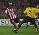 Eindhoven, 20 Februari 2007 Champions Leaguewedstrijd
PSV-FC Arsenal 1e ronde Eindstand 1-0 Seizoen 2006/2007
Arouna Kone in duel met Kolo Toure