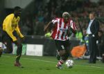 Eindhoven, 20 Februari 2007 Champions Leaguewedstrijd
PSV-FC Arsenal 1e ronde Eindstand 1-0 Seizoen 2006/2007
Arouna Kone in duel met Kolo Toure