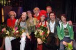 Tilburg 28 januari 2007
Premiere Doe Maar in stadsschouwburg van Tilburg. Hoofdrolspelers zijn Kim Lian v d Meij Lenette v Dongen Jan Rot en Daniel Boissevain.Jan Elbertse (r boven) Annick Boer(links) Dorien Haan (midden achter) en Bart Rijnink(rechts groen)