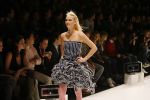 Amsterdam 26 januari 2007
Bracha v Doesburgh loopt modeshow van Daryl van Wouw op amsterdam fashion week.