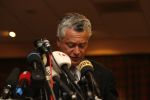 Amsterdam 19 februari 2007
Bram Moszkowicz geeft persconferentie in het Holiday inn waar hij oa vertelt dat hij stopt met de verdediging van Willem Holleeder.
Peter Smulders bv