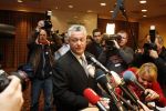 Amsterdam 19 februari 2007
Bram Moszkowicz geeft persconferentie in het Holiday inn waar hij oa vertelt dat hij stopt met de verdediging van Willem Holleeder.
Peter Smulders bv