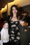 Tilburg 28 januari 2007
Premiere Doe maar in stadschouwburg Tilburg. Vrouw Daniel Boissevain met kinderen
