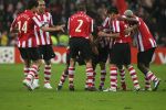 Eindhoven, 20 Februari 2007 Champions Leaguewedstrijd
PSV-FC Arsenal 1e ronde Eindstand 1-0 Seizoen 2006/2007
Edison Mendez heeft in de 63e minuut PSV op 1-0 gebracht en wordt gefeliciteerd door zijn ploeggenoten Alex PSV, Phillip Cocu, Tardelli, Timmy Simons, Arouna Kone en Carlos Salcido , Jan Kromkamp en Manuel Da Costa