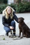 Amsterdam 31 januari 2007
Ellemieke vermolen met haar hond mrs Bo bij presentatie hondenpenning tegen dier proeven.