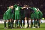 Eindhoven, 24 Februari 2007 Kompetitiewedstrijd PSV-FC Groningen, eindstand 1-0 Seizoen 2006/2007
Voor aanvang van de wedstrijd even elkaar mentaal oppeppen
Elftal van FC Groningen
