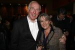 Amsterdam 20 januari 2007
Andre v Duin krijgt de Toon Hermans ouvre award in Carre. Fred oster met zijn vrouw