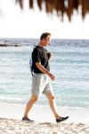 Curacao 5 januari 2007
Henk kamp met zijn vrouw op het strand van het Mariott hotel op Curacao.