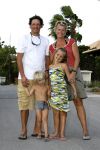 Curacao 3 januari 2006
Irene Moors met haar man Barry en kinderen op vakantie bij Papagayo.