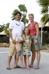 Curacao 3 januari 2006
Irene Moors met haar man Barry en kinderen op vakantie bij Papagayo.