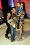 Hilversum 19 januari 2007
Sterrendansen op het ijs van sbs6 in studio 24. Jeroen Blijlevens met kinderen