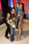 Hilversum 19 januari 2007
Sterrendansen op het ijs van sbs6 in studio 24. Jeroen Blijlevens met kinderen