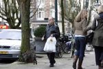 Amsterdam 20 januari 2007
Joop Braakhekke met zijn hond op de cornelis schuytstraat.