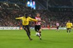 Eindhoven, 20 Februari 2007 Champions Leaguewedstrijd
PSV-FC Arsenal 1e ronde Eindstand 1-0 Seizoen 2006/2007
Kolo Toure in duel met Phillip Cocu