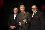 Amsterdam 20 januari 2007
Andre v Duin krijgt de Toon Hermans ouvre award in Carre. Maurice en gaby Hermans