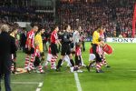 Eindhoven, 20 Februari 2007 Champions Leaguewedstrijd
PSV-FC Arsenal 1e ronde Eindstand 1-0 Seizoen 2006/2007
Opkomst beide elftallen met voorop de aanvoerderd Thierry Henry en Phillip Cocu, de doelmannen gomes en Jens Lehman, Timmy SimonsFrancesc Fabregas, Alex PSV en alexander Hleb