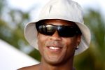 Curacao 7 januari 2006
Max Smulders en Patrick Kluivert met zonnebril en petje op vakantie .
Peter Smulders bv