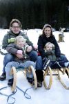 Bad Gastein 13 januari 2007
Pieter v Vollenhoven en Prinses Margriet op vakantie met Prins Maurits Prinses Marilene Prinses Anna Prins Lucas Prins Bernhard jr Prinses Annete Prinses Isablle Prins Sam Prins Pieter Christiaan Prinses Anita Prins Floris en Prinses Aimee vanwege hun 40 jarig huwelijk.
Peter Smulders bv