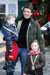 Bad Gastein 13 januari 2007
Pieter v Vollenhoven en Prinses Margriet op vakantie met Prins Maurits Prinses Marilene Prinses Anna Prins Lucas Prins Bernhard jr Prinses Annete Prinses Isablle Prins Sam Prins Pieter Christiaan Prinses Anita Prins Floris en Prinses Aimee vanwege hun 40 jarig huwelijk.