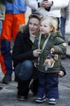 Bad Gastein 13 januari 2007
Pieter v Vollenhoven en Prinses Margriet op vakantie met Prins Maurits Prinses Marilene Prinses Anna Prins Lucas Prins Bernhard jr Prinses Annete Prinses Isablle Prins Sam Prins Pieter Christiaan Prinses Anita Prins Floris en Prinses Aimee vanwege hun 40 jarig huwelijk.