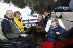 Bad Gastein 13 januari 2007
Pieter v Vollenhoven en Prinses Margriet op vakantie met Prins Maurits Prinses Marilene Prinses Anna Prins Lucas Prins Bernhard jr Prinses Annete Prinses Isablle Prins Sam Prins Pieter Christiaan Prinses Anita Prins Floris en Prinses Aimee vanwege hun 40 jarig huwelijk.