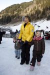 Bad Gastein 13 januari 2007
Pieter v Vollenhoven en Prinses Margriet op vakantie met Prins Maurits Prinses Marilene Prinses Anna Prins Lucas Prins Bernhard jr Prinses Annete Prinses Isablle Prins Sam Prins Pieter Christiaan Prinses Anita Prins Floris en Prinses Aimee vanwege hun 40 jarig huwelijk.